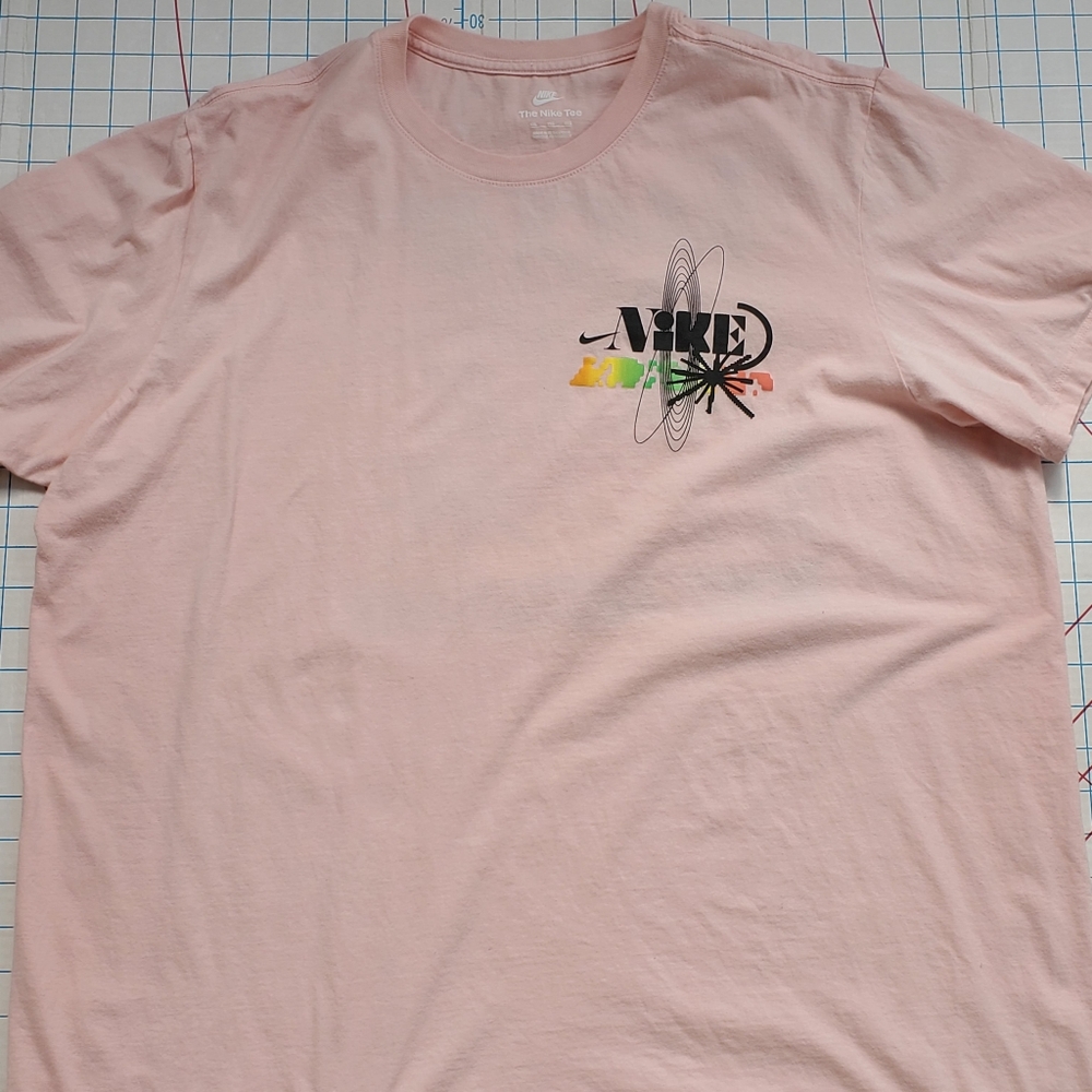 Nike T-shirt Men's XXLarge Move Your Sole Pink Swoosh Sporty Athletic - Picture 1 of 6